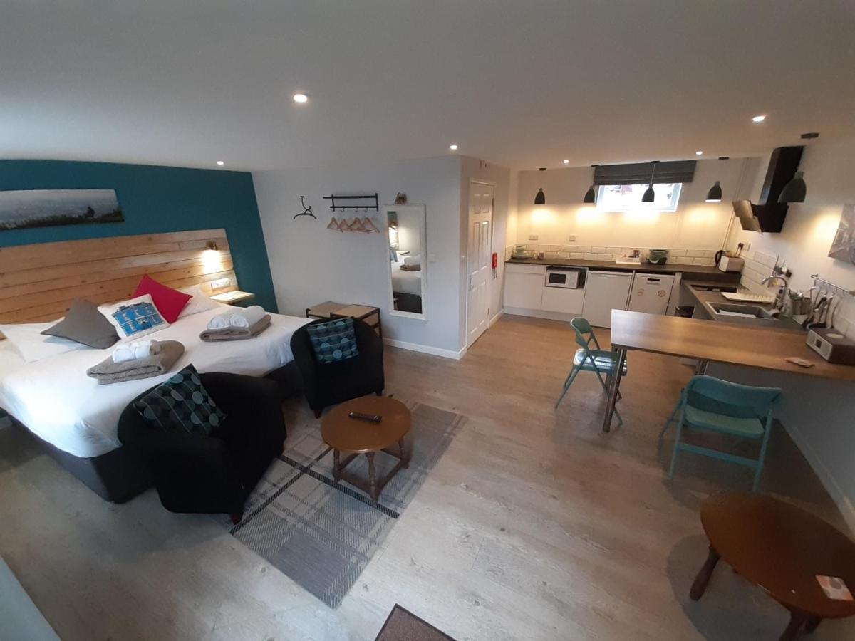 Cotswold Aparthotel 스트라우드 외부 사진